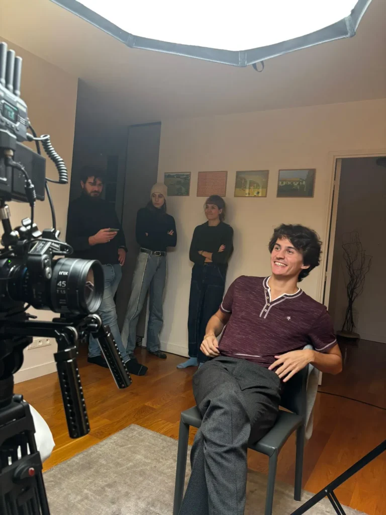 Tournage du court-métrage Bon à savoir réalisé par Bamba Senzal, avec Philippe Moyssan, Théo Mermillod-Blardet, Caroline Luttringer, Camille Verduyn et Jean-Pierre Chevalier